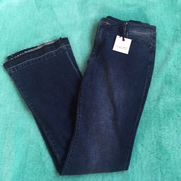 Nanette Lepore Women’s Mini Boot Jean size 8 - Picture 4 of 6